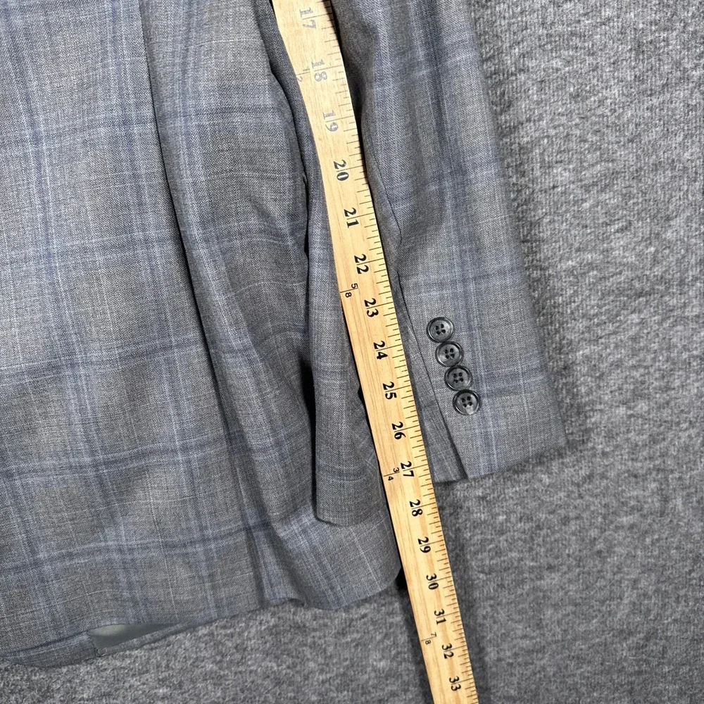 Jos A Bank Sport Coat Mens 52L Traditional Fit Grey Plaid Wool Traveler Blazer